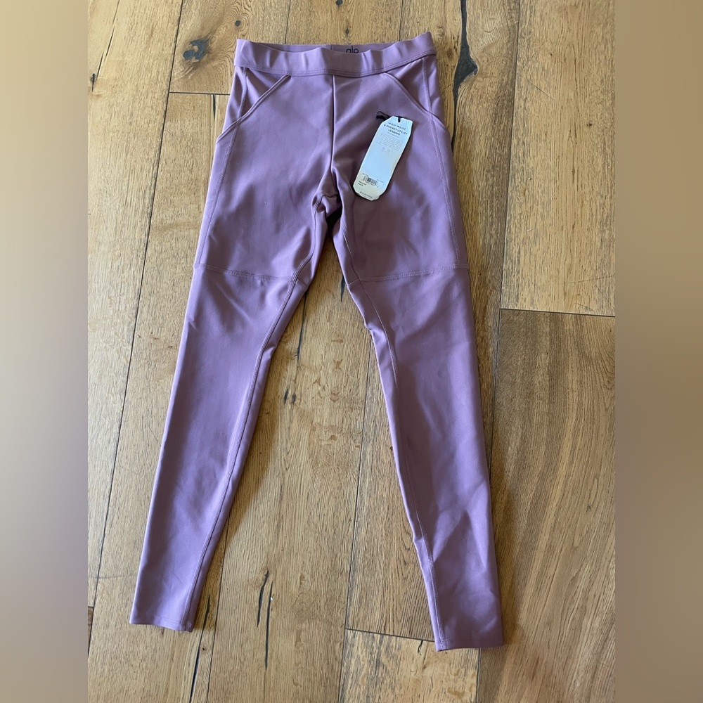 ALO High Waist 4-Pocket Utility Legging Size M. BNWT